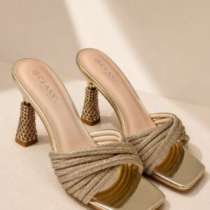 Les mules de dames à  talon