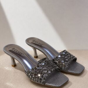 Les mules de dames à  talon